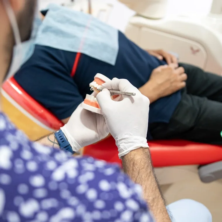 Implantes dentales